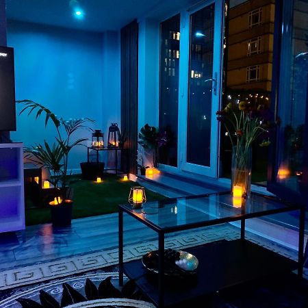 Luxury 9Ine Penthouse With Garden & Jacuzzi Apartamento Birmingham Exterior foto