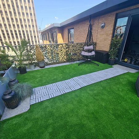 Luxury 9Ine Penthouse With Garden & Jacuzzi Apartamento Birmingham Exterior foto