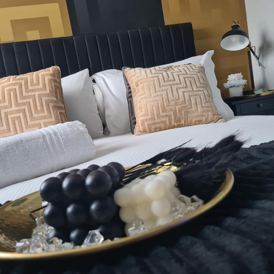 Luxury 9Ine Penthouse With Garden & Jacuzzi Apartamento Birmingham Exterior foto