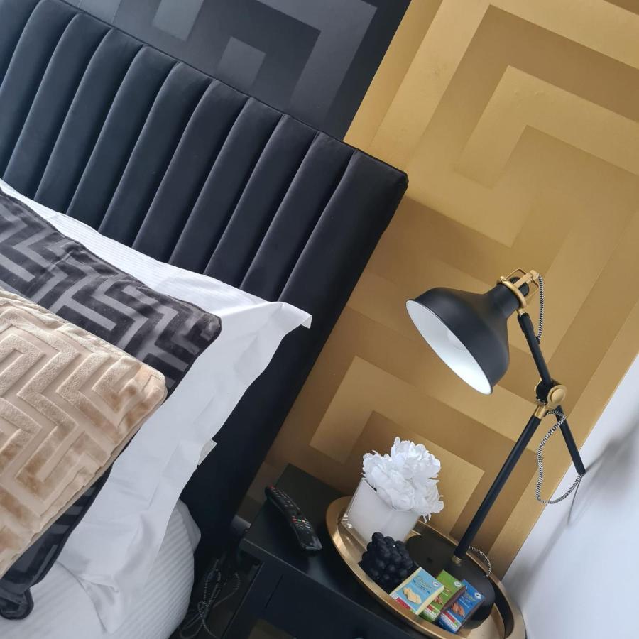 Luxury 9Ine Penthouse With Garden & Jacuzzi Apartamento Birmingham Exterior foto