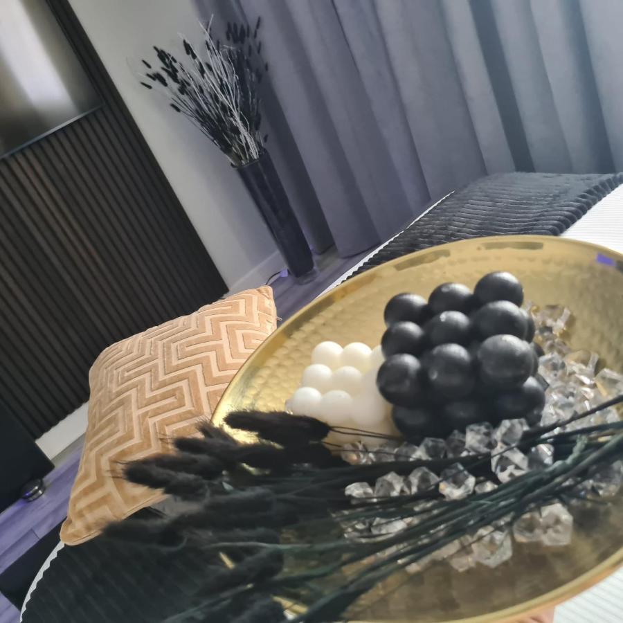 Luxury 9Ine Penthouse With Garden & Jacuzzi Apartamento Birmingham Exterior foto